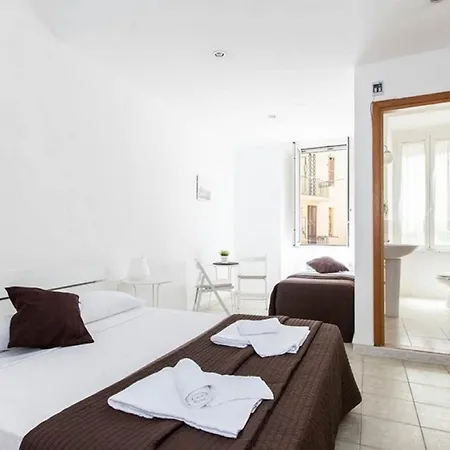 Al Colosseo 8 Bed & Breakfast