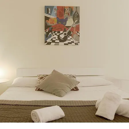 Al Colosseo 8 Bed & Breakfast