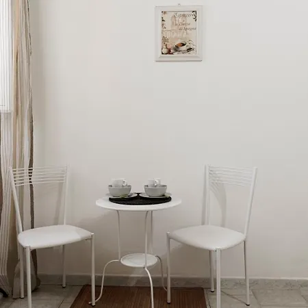 Nocleg ze śniadaniem Al Colosseo 8 3*