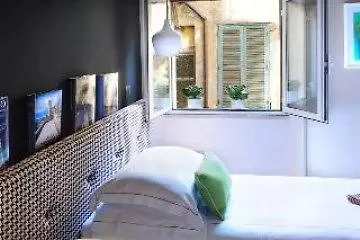 Al Colosseo 8 Bed & Breakfast 3*