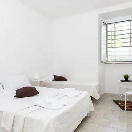 Bed & Breakfast Al Colosseo 8