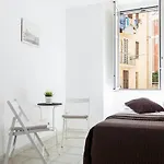 아파트 알 콜로세오 8 *